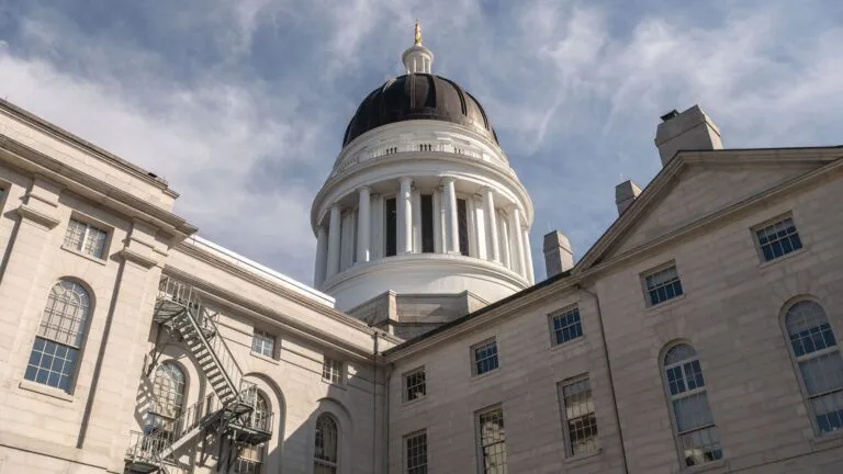 exterior of the statehouse.