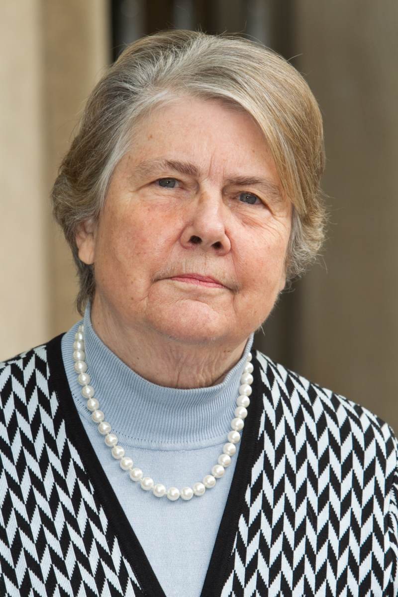 Brookings Institution economist Isabel Sawhill, author of “Generation Unbound: Drifting Into Sex and Parenthood Without Marriage.”