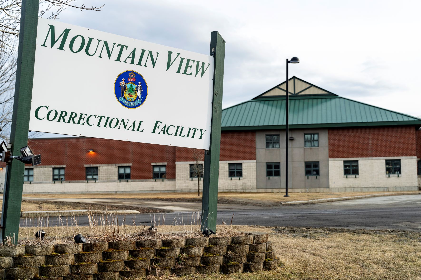 The exterior of the Mountain View Correctional Facility.