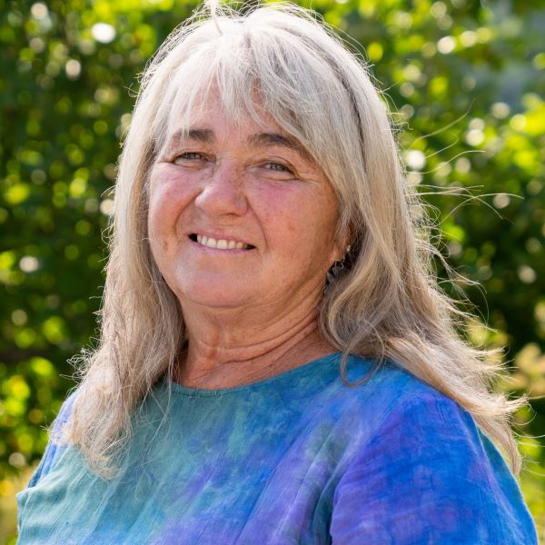 headshot of Kathy Shaw.