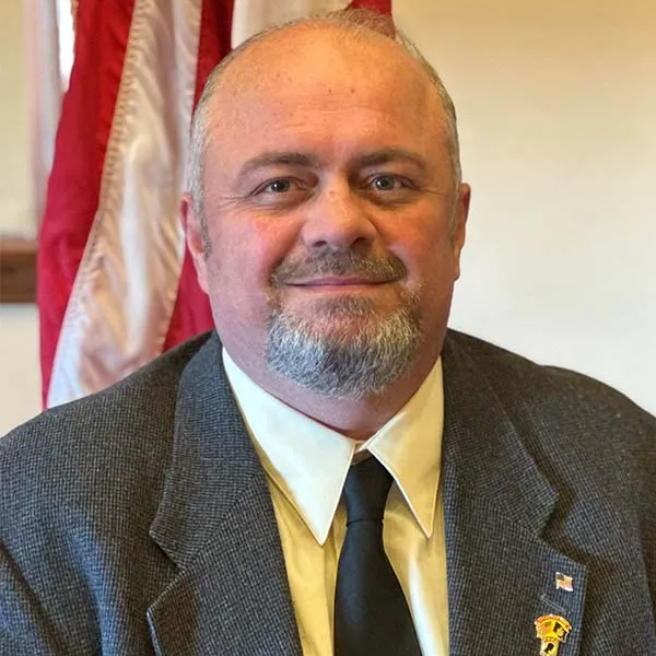 headshot of Jeffrey Adams.