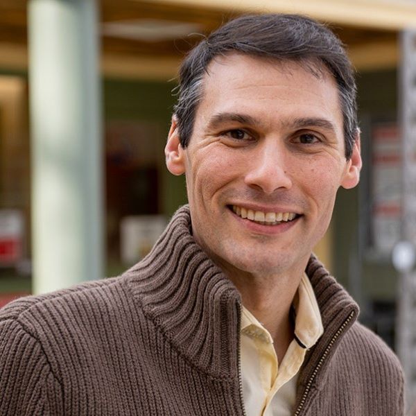 headshot of Samuel Zager.