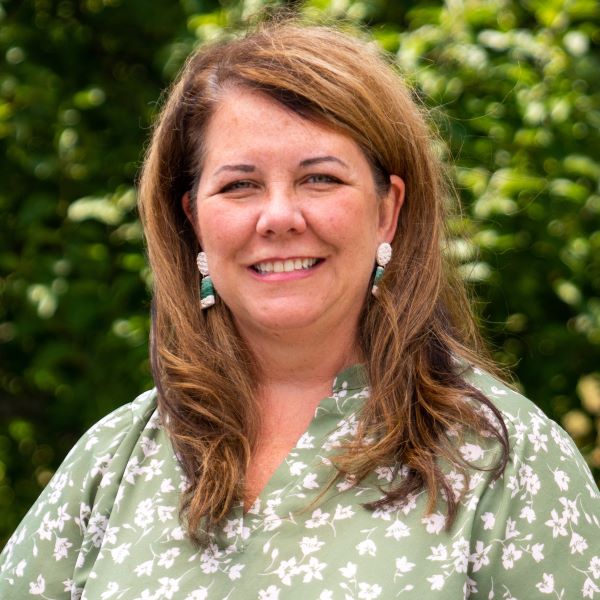 headshot of Suzanne Salisbury.