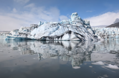 The Breiðamerkurjökull glacier.