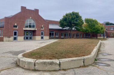 exterior of Cape Elizabeth Middle School.