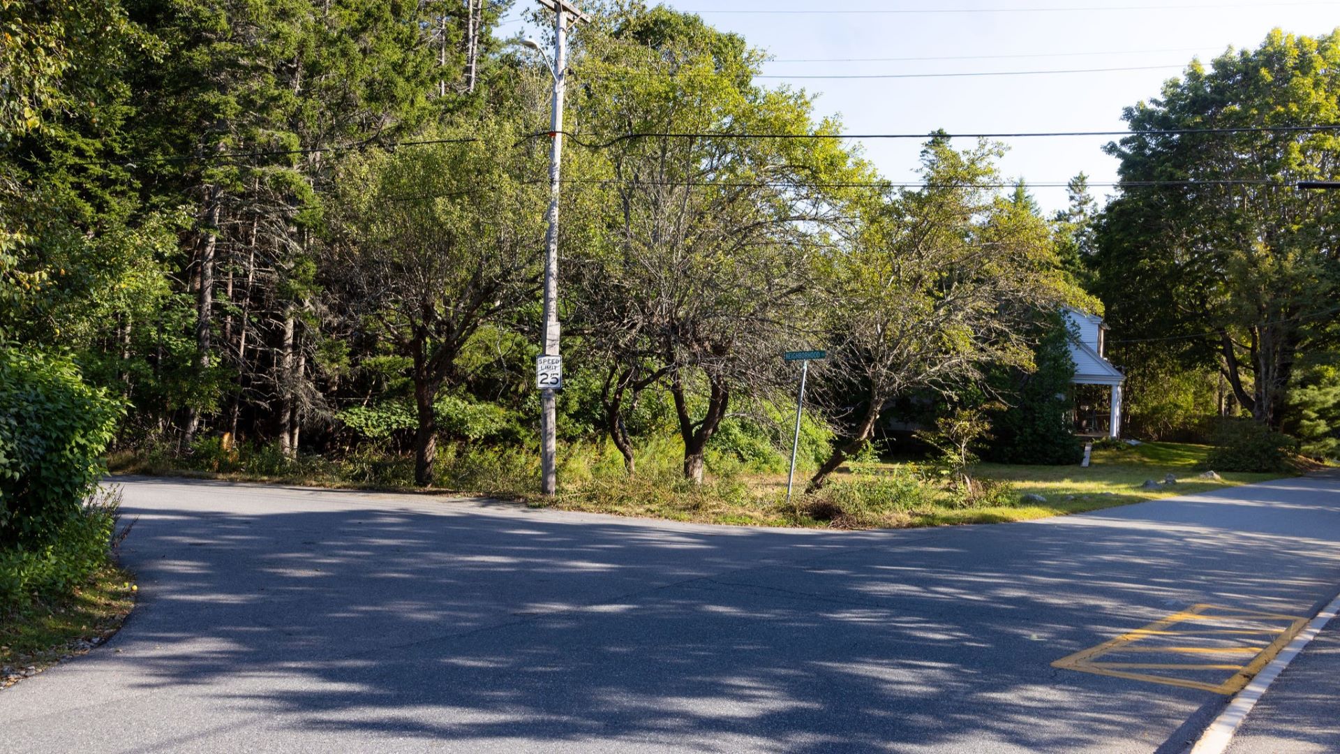 The intersection of Manchester and Neighborhood.