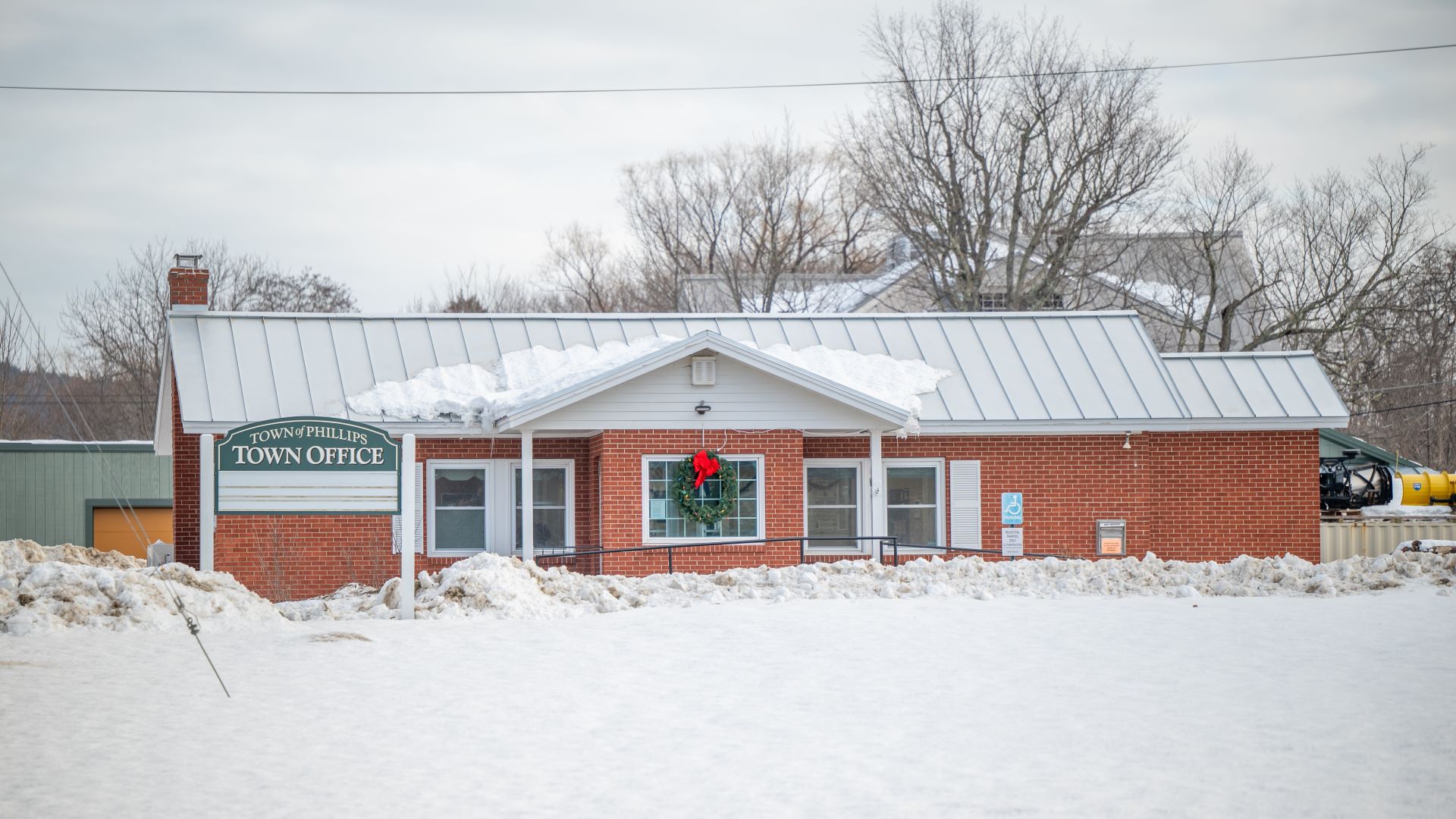 exterior of the phillips town office.