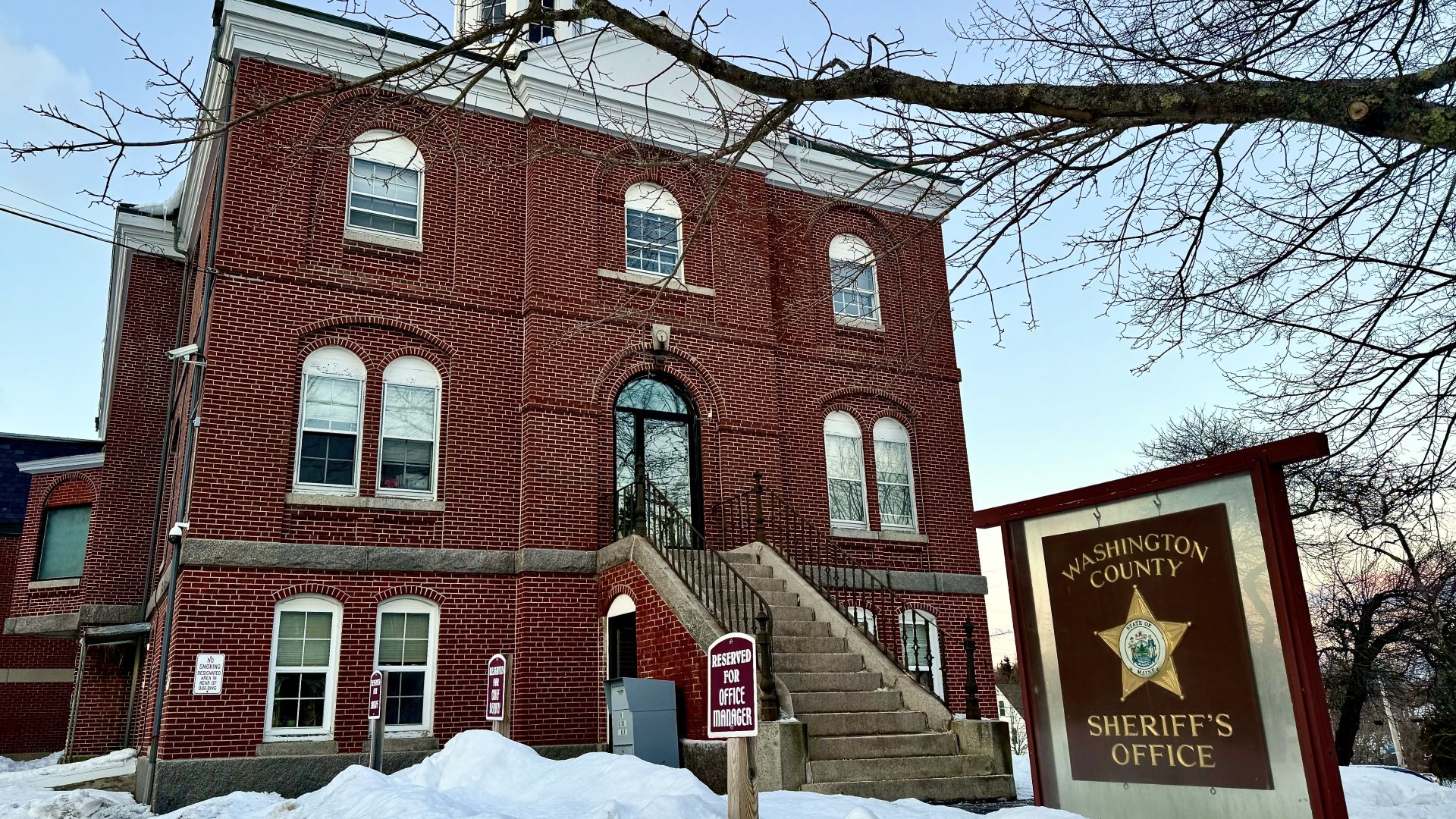 the exterior of the washington county sheriff's office.