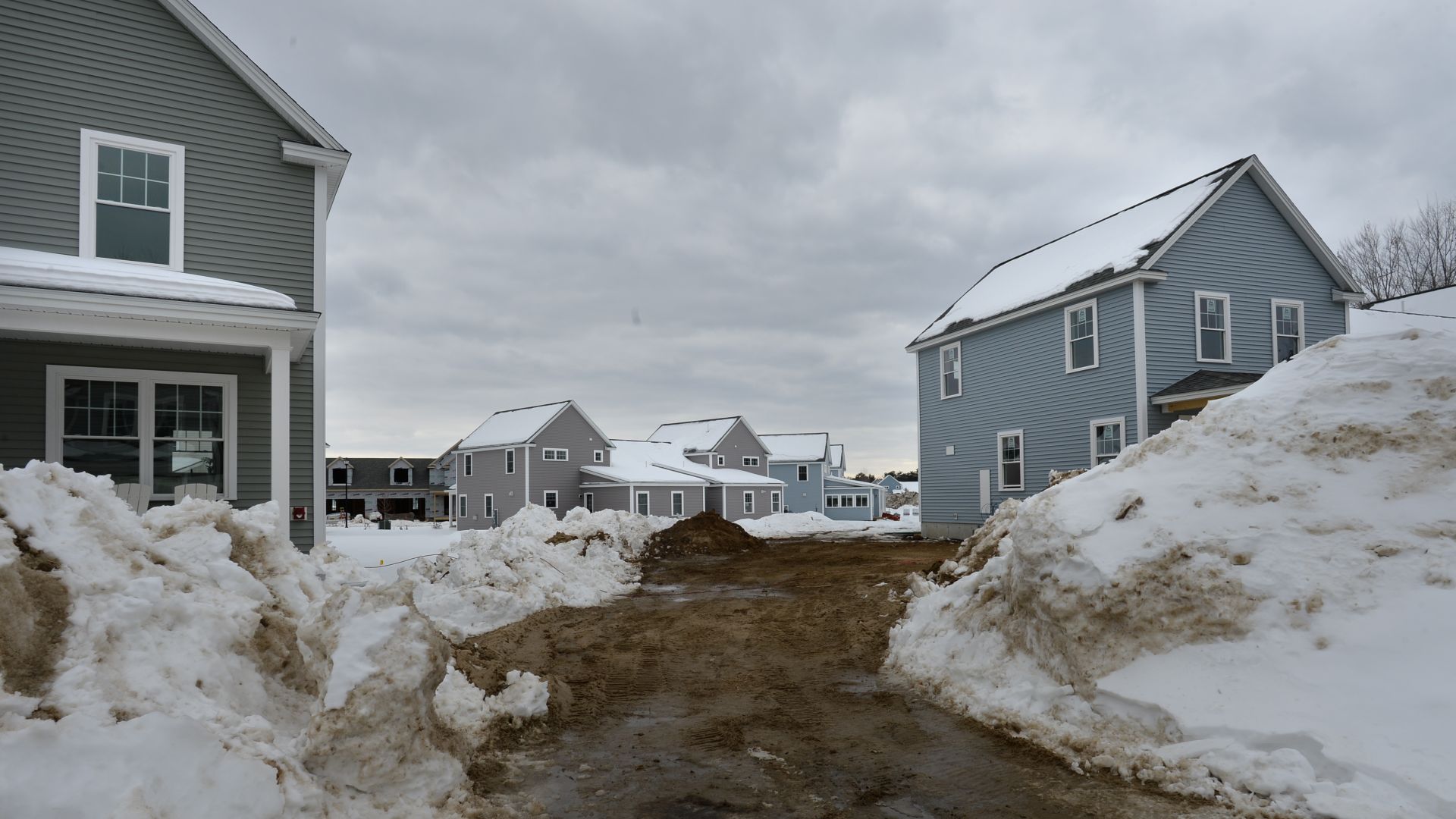 rows of homes in the cottages at winding ridge subdivision.