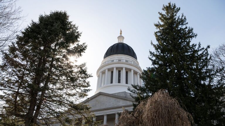 the exterior of the statehouse.