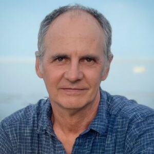 headshot of reporter Murray Carpenter