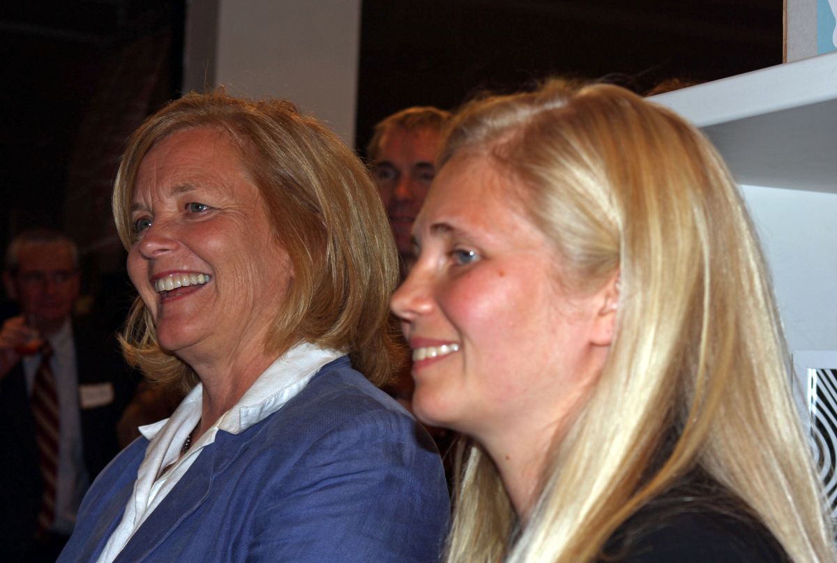 an old photo of chellie and hannah pingree.