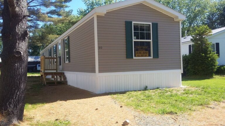 exterior of a mobile home