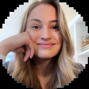 headshot of reporter Ursula Perano, NOTUS