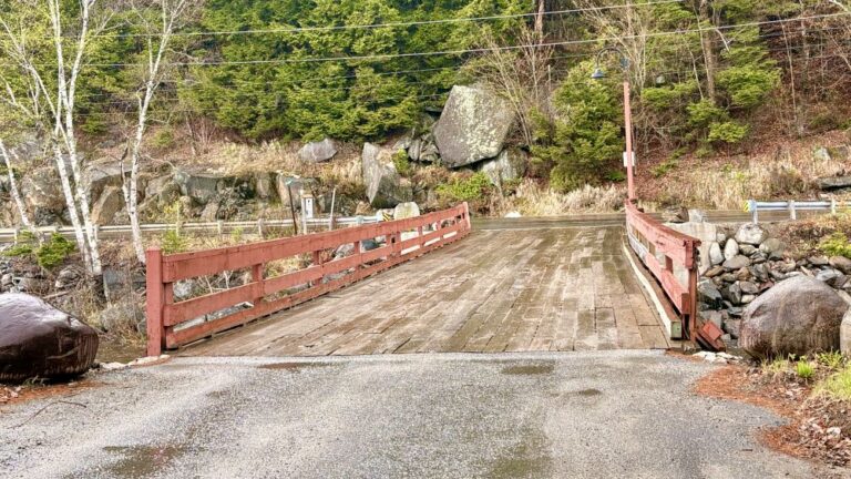 Route 27 and Iron Bridge Road intersection.