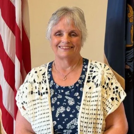 headshot of Nancy Theriault