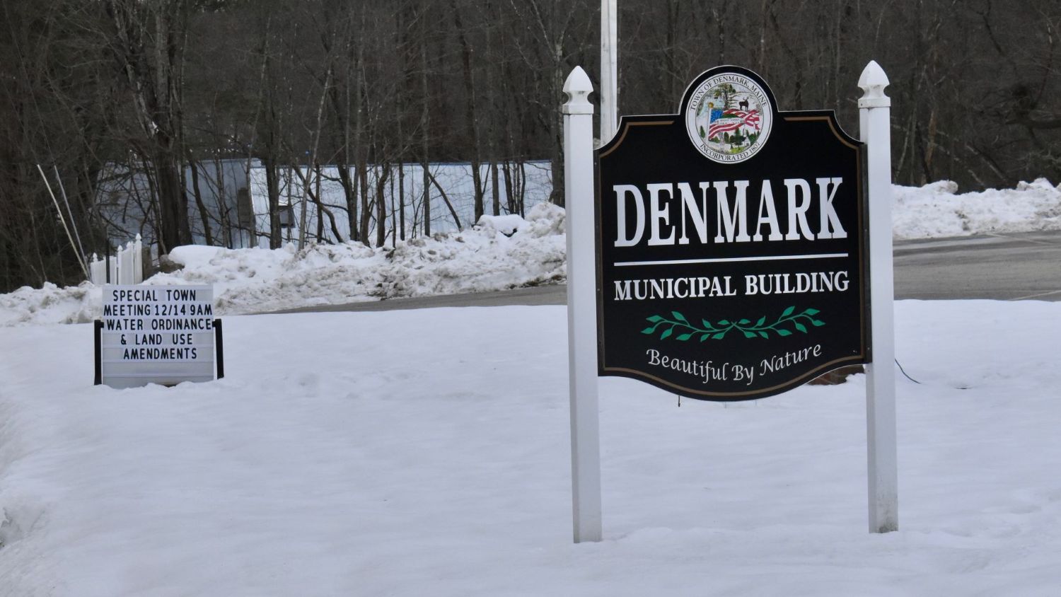 identification sign outside the demark municipal building.