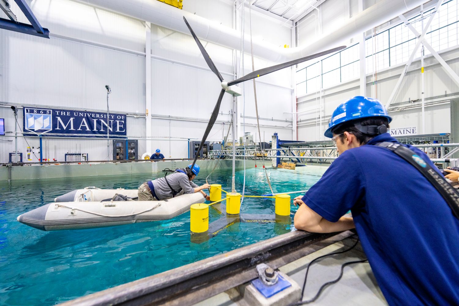 researchers demo the wind wave pool